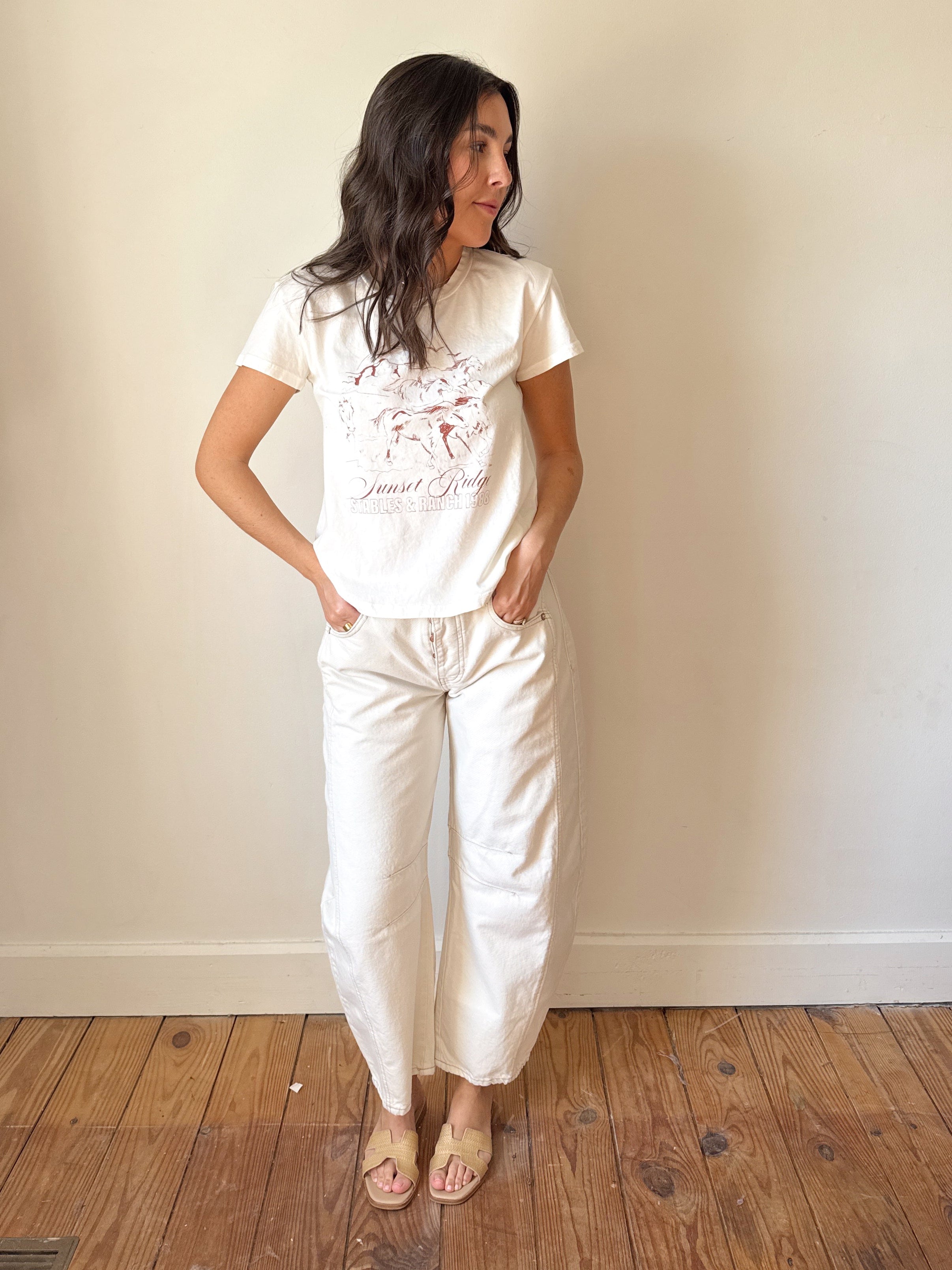 Vintage-inspired Cropped Crew-neck Graphic Tee