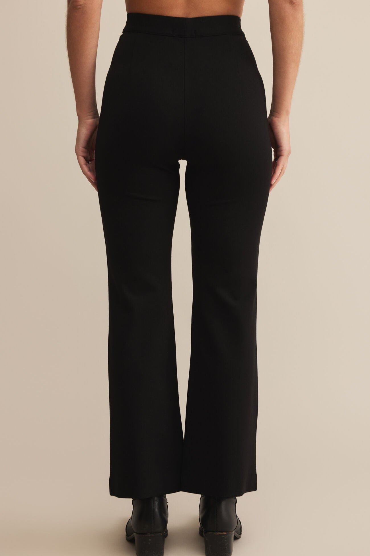black_flare_pant.jpg