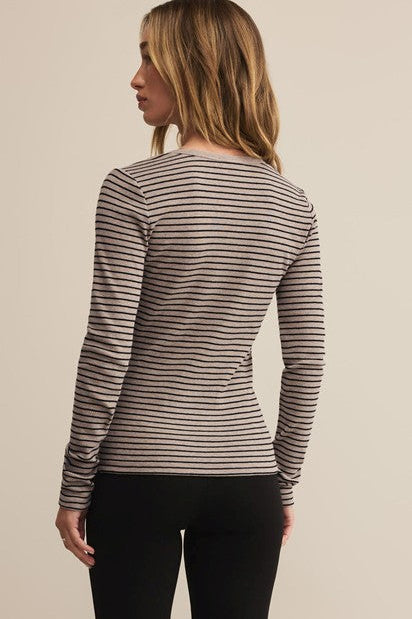 Striped-pattern Form-fitting Henley Top